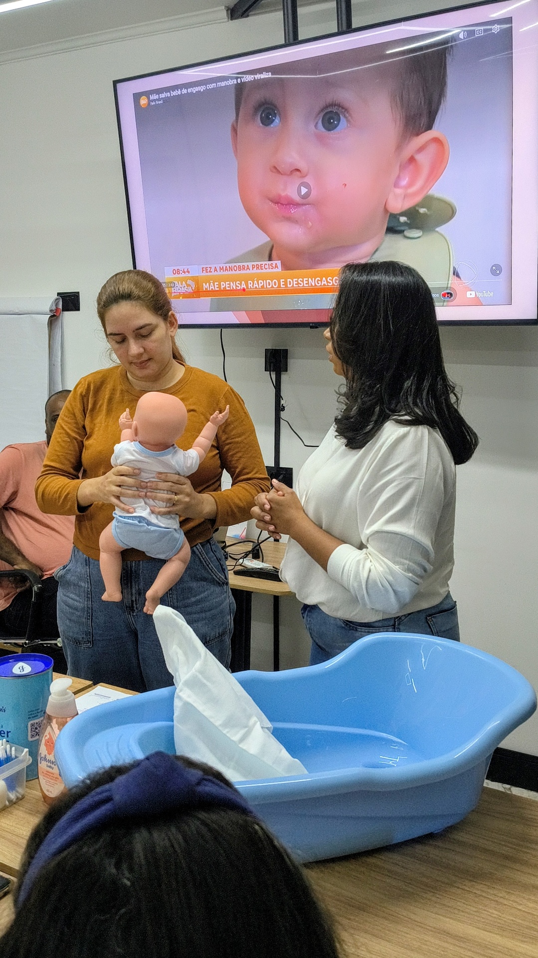 Aula presencial do curso de Babá Profissional do Clube da Mamãe — foto 1